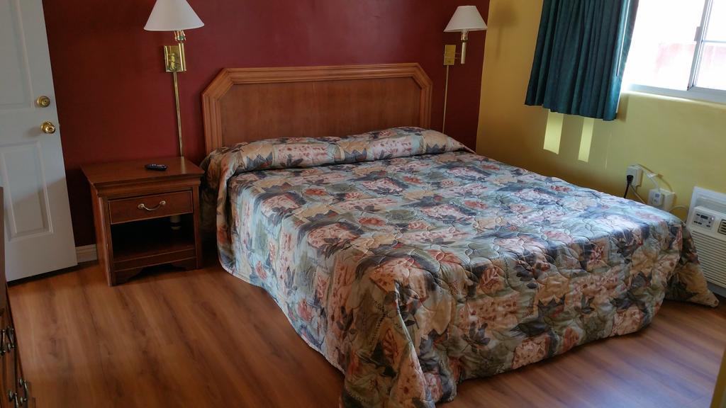 Slumber Motel Μέρσεντ Εξωτερικό φωτογραφία